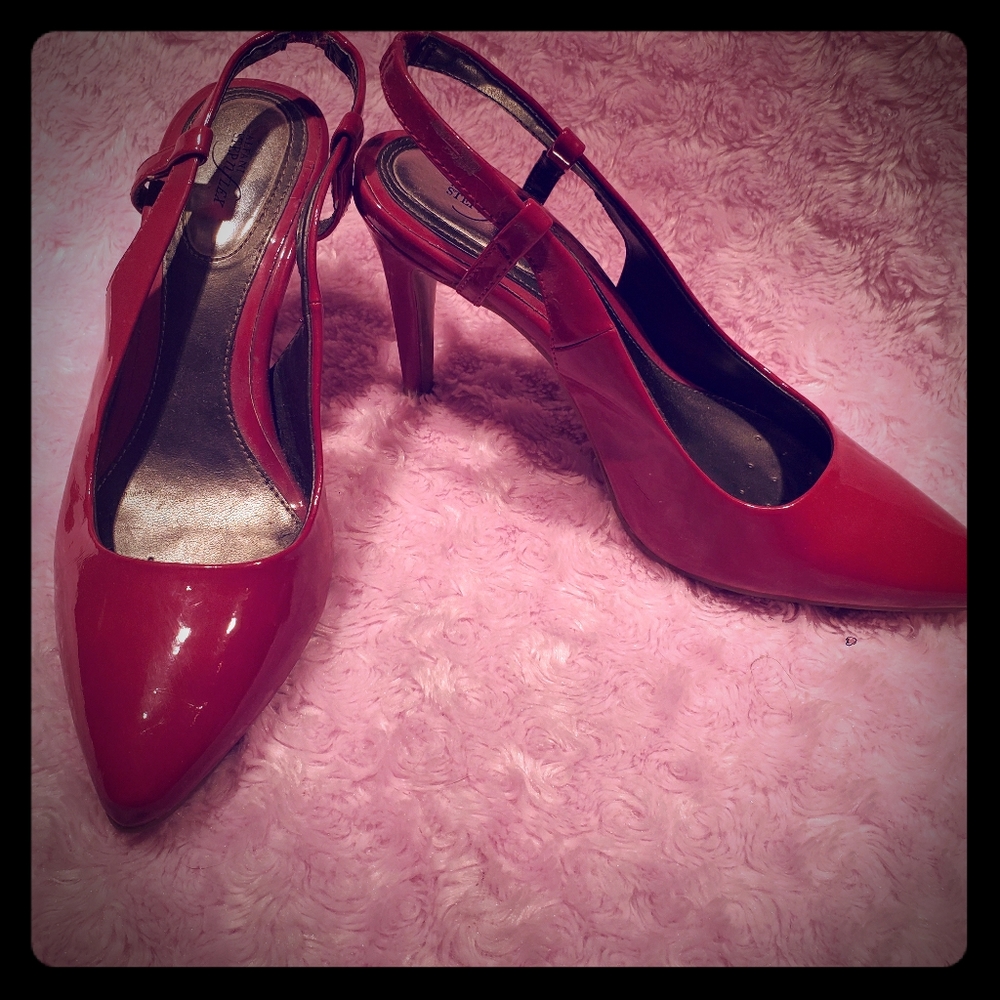 Red closed toe sandal